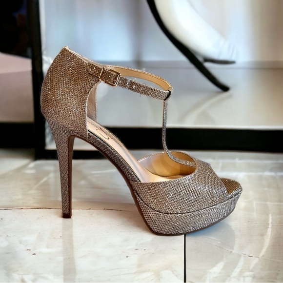 Gorgeous heels with Sparkling Mesh Texture. Stilettos Gorgeous Comfy Sexy Heels - Picture 10 of 17